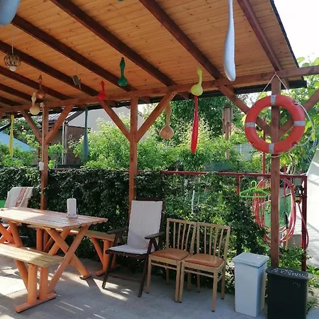 Casa Ozzy&patty Vendégház Două Mai