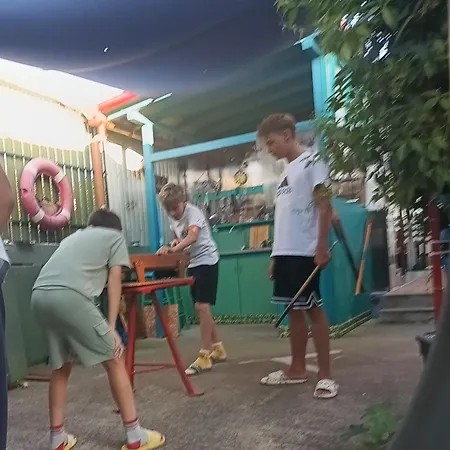 Gæstehus Casa Ozzy&patty Două Mai