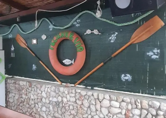 Casa Ozzy&patty 게스트하우스 Două Mai